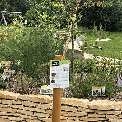 Découvrez en famille le Drôle de Jardin de Pirouette Cacahuète