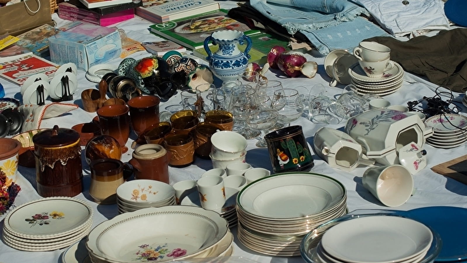 Antiquités Brocante mensuelle