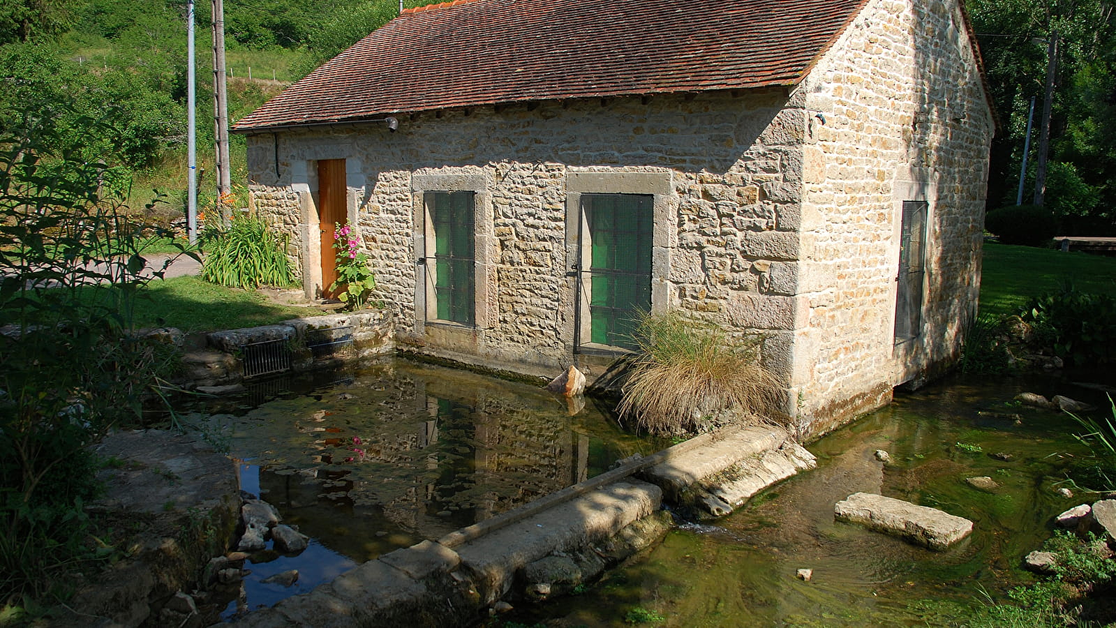 Lavoir couvert de Veuvey-sur-Ouche