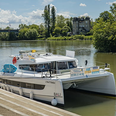 BOURGOGNE CATAMARAN